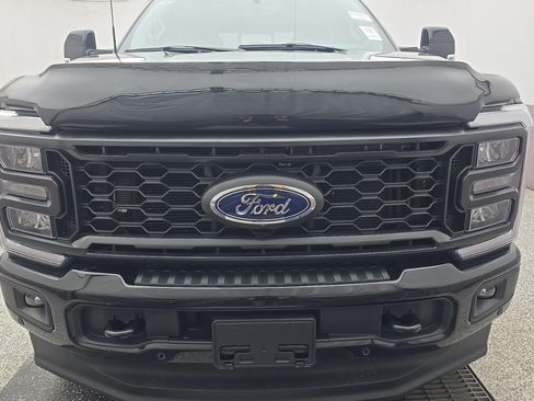 Used 2024 Ford F250 Lariat w/ Lariat Ultimate Package AWD/4WD image 2