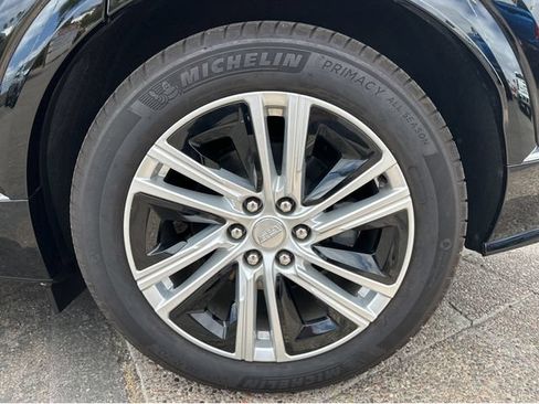 Certified 2024 Cadillac Lyriq Tech RWD image 4