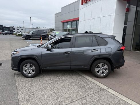 Certified 2023 Toyota RAV4 XLE w/ XLE Grade Weather Package AWD/4WD image 5