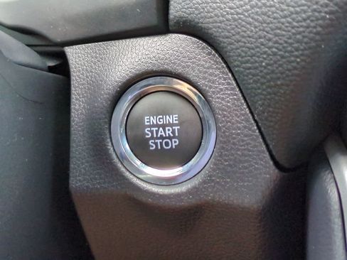 Used 2025 Toyota RAV4 XLE w/ Convenience Package FWD image 26
