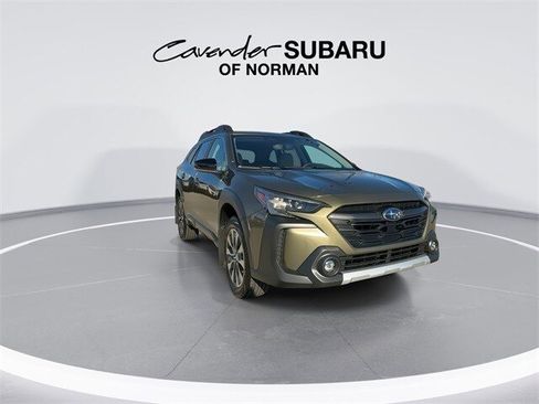 Used 2025 Subaru Outback Limited image 5