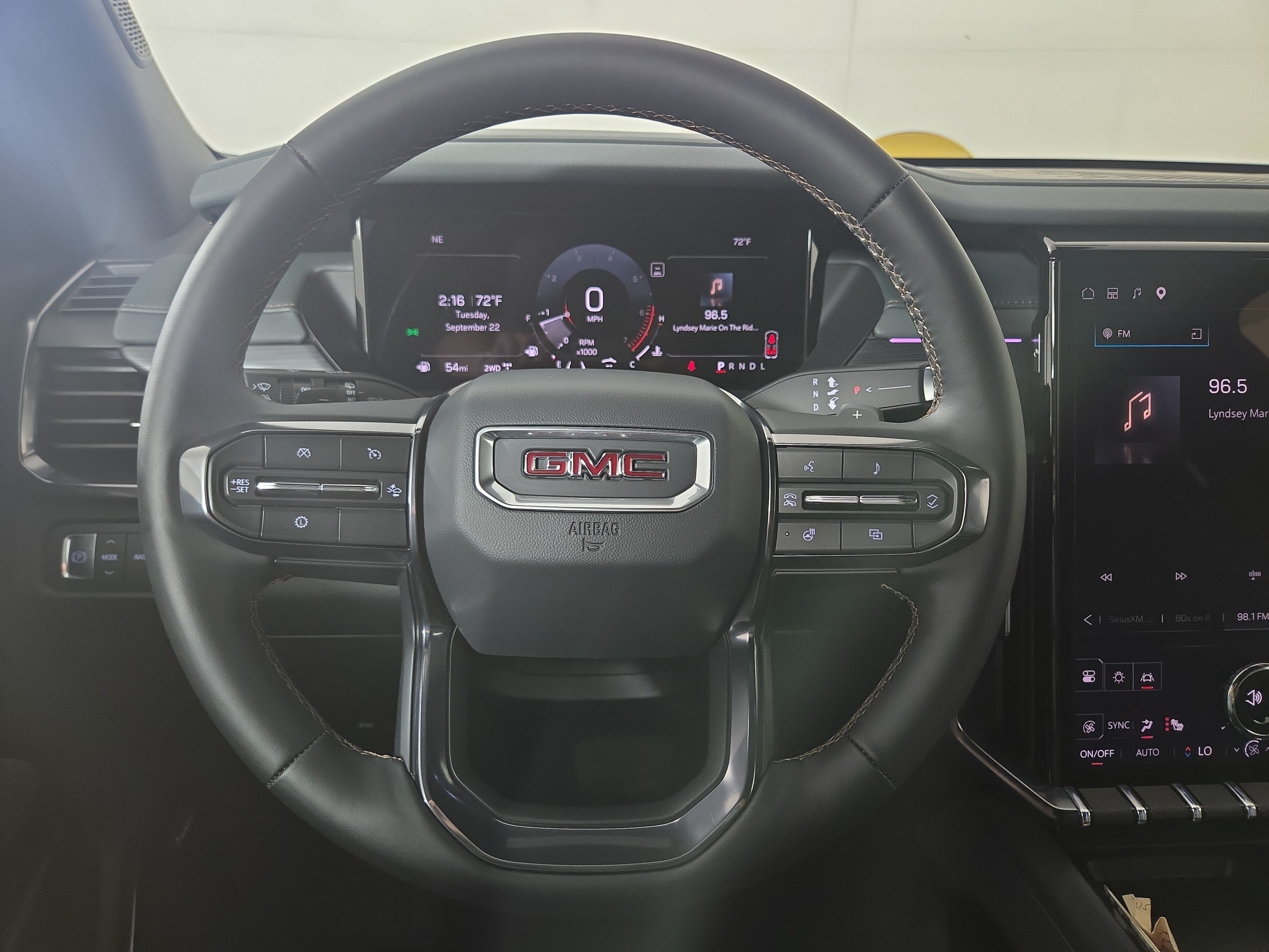 Certified 2025 GMC Acadia AT4 AWD/4WD image 15