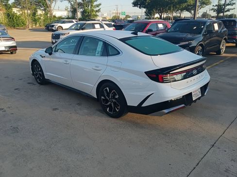 Used 2025 Hyundai Sonata SEL FWD image 8