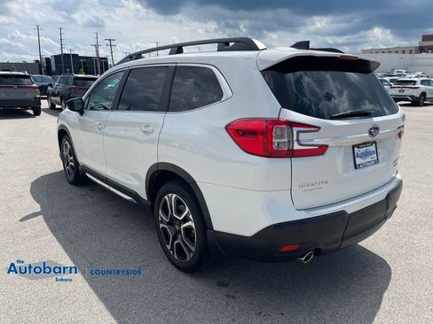 Used 2025 Subaru Ascent Limited w/ Popular Package #1 AWD/4WD image 3