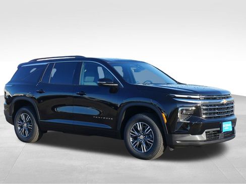 New 2026 Chevrolet Traverse LT w/ LPO, Floor Liner Package image 7