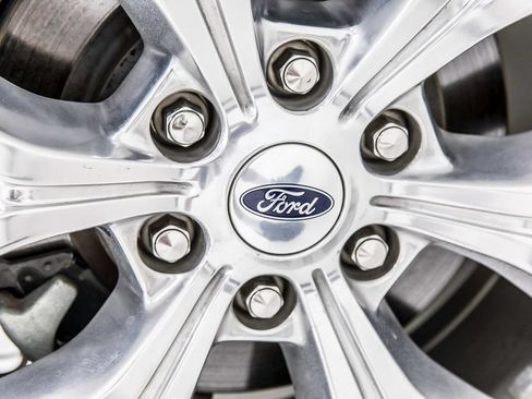 Used 2019 Ford Expedition Platinum RWD image 40