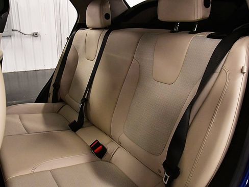 Used 2023 Buick Encore GX Preferred w/ Cold Weather Comfort Package AWD/4WD image 27