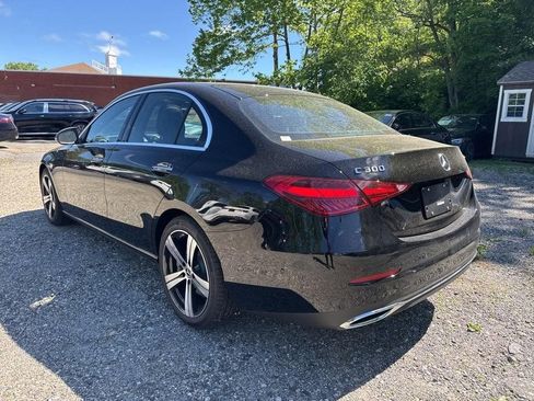 Used 2025 Mercedes-Benz C 300 4MATIC Sedan image 4