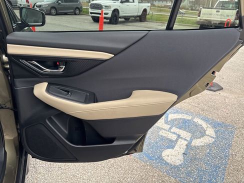 Used 2024 Subaru Outback Premium image 43