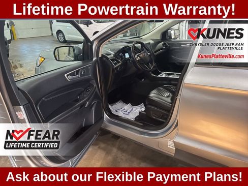 Used 2024 Ford Edge Titanium image 23