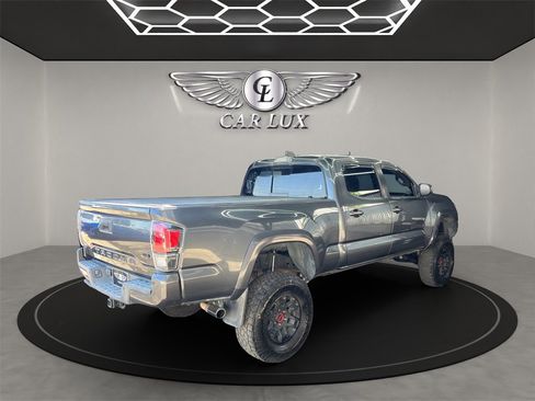 Used 2020 Toyota Tacoma TRD Sport image 6