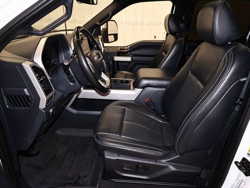 Certified 2022 Ford F250 Lariat w/ Lariat Ultimate Package image 15