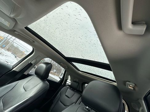 Used 2018 Ford Edge Titanium w/ Equipment Group 301A image 28