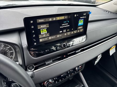 New 2026 Mitsubishi Outlander ES AWD/4WD image 11