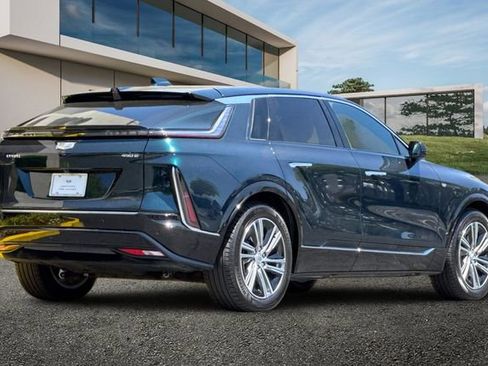 Certified 2024 Cadillac Lyriq Luxury w/ LPO, Floor Liner Package RWD image 4