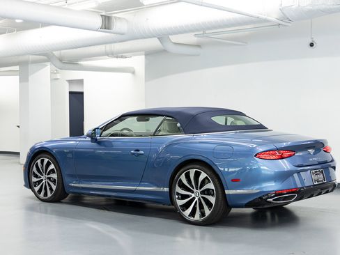 New 2026 Bentley Continental GTC AWD/4WD image 9