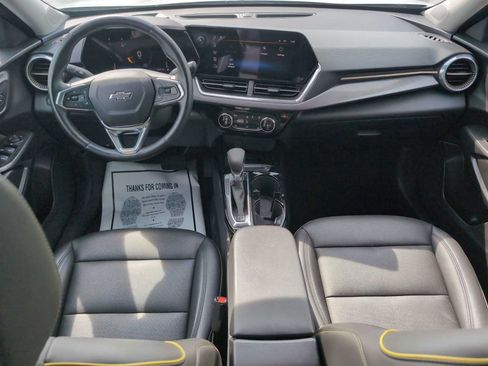 Used 2025 Chevrolet Trax ACTIV w/ Sunroof Package FWD image 20