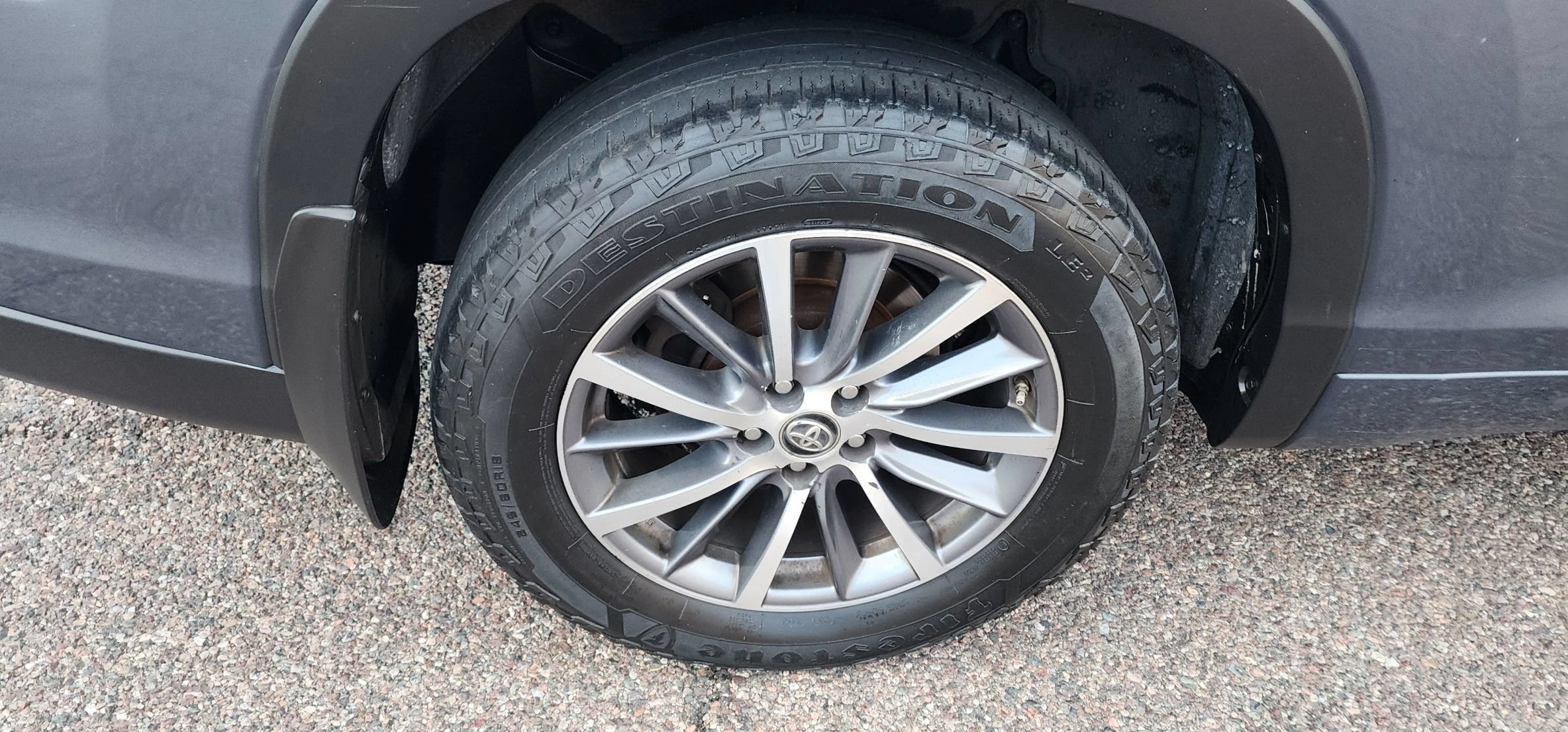 Used 2018 Toyota Highlander XLE AWD/4WD image 23