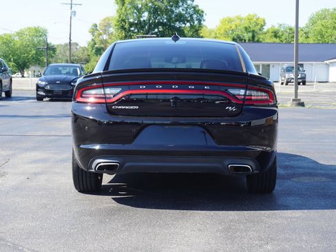 Used 2016 Dodge Charger R/T w/ Plus Group RWD image 6