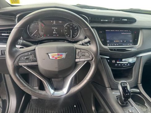 Certified 2024 Cadillac XT6 Luxury w/ LPO, Floor Liner Package AWD/4WD image 12