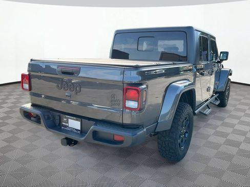 Used 2023 Jeep Gladiator Sport AWD/4WD image 6