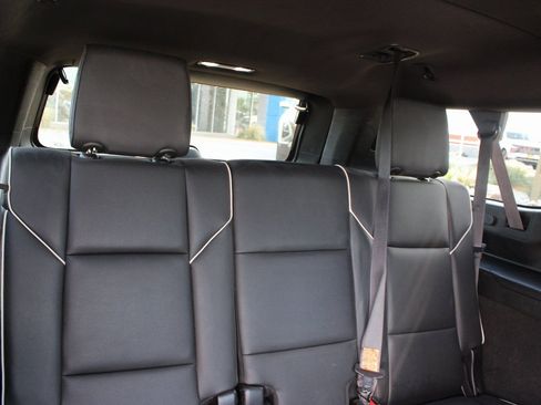 Used 2023 Cadillac Escalade ESV Sport AWD/4WD image 8