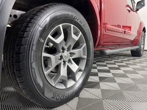 Used 2019 Nissan Frontier SL image 20