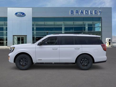 New 2026 Ford Expedition Tremor image 3