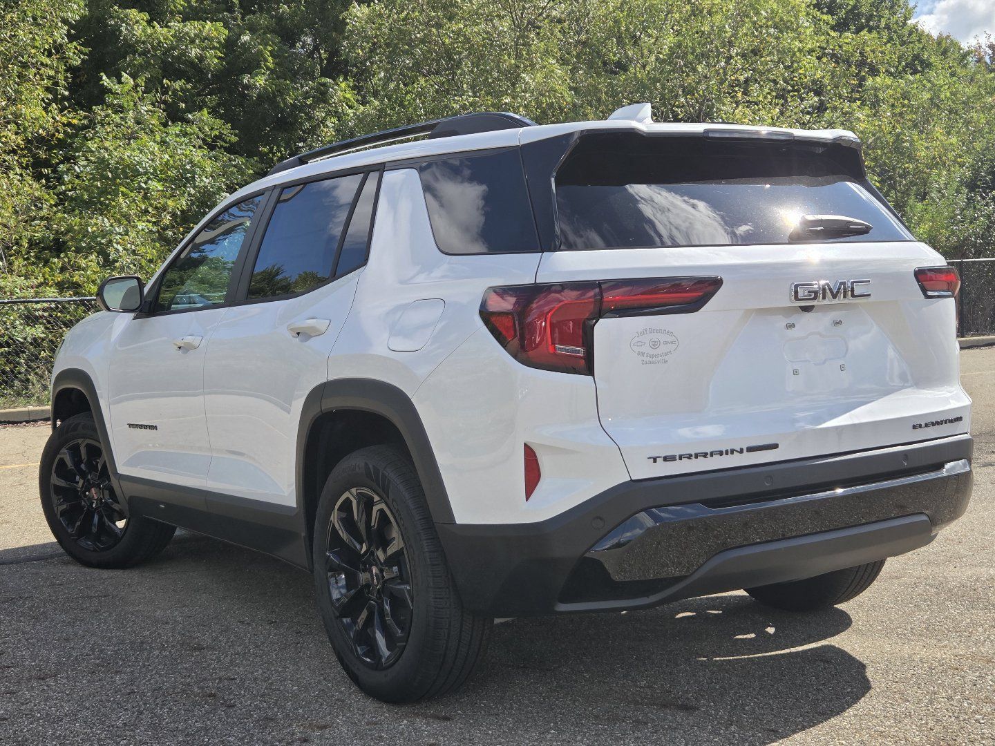 New 2027 GMC Terrain Elevation w/ Elevation Premium Package AWD/4WD image 16
