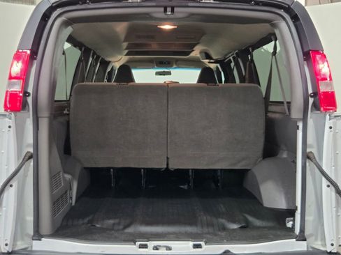 Used 2023 Chevrolet Express 3500 LS RWD image 13