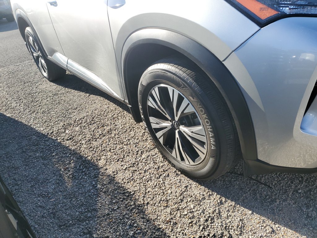 Certified 2023 Nissan Rogue SV AWD/4WD image 17
