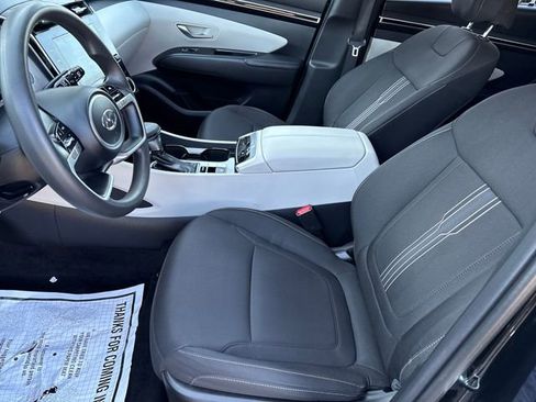 Certified 2023 Hyundai Tucson SEL w/ Winter Package AWD/4WD image 9