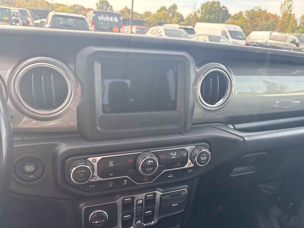 Used 2020 Jeep Gladiator Overland AWD/4WD image 28