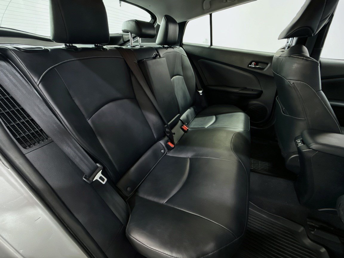 Used 2022 Toyota Prius Prime XLE FWD image 15