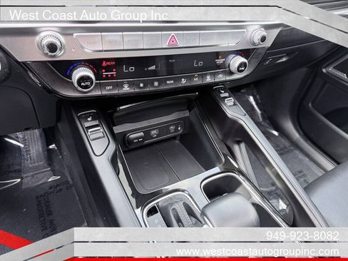 Used 2025 Kia Telluride S AWD/4WD image 17
