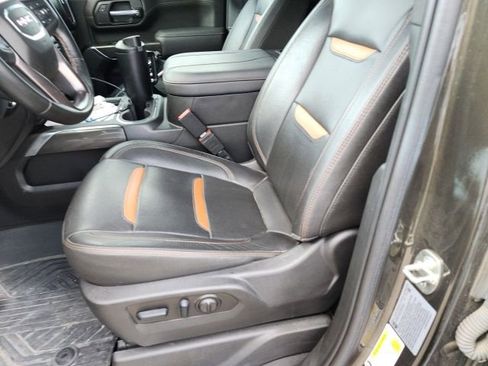 Used 2023 GMC Sierra 2500 AT4 w/ AT4 Premium Plus Package AWD/4WD image 5