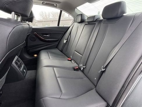 Used 2014 BMW 320i xDrive Sedan image 12