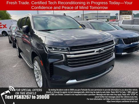 Used 2022 Chevrolet Suburban LT w/ Luxury Package AWD/4WD image 1