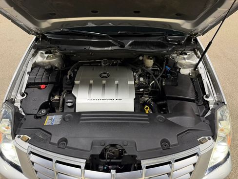 Used 2009 Cadillac DTS w/ Trunk Convenience Package FWD image 55