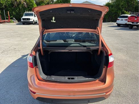Used 2017 Ford Fiesta Titanium FWD image 41