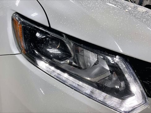 Used 2016 Nissan Rogue SL w/ SL Premium Package AWD/4WD image 28