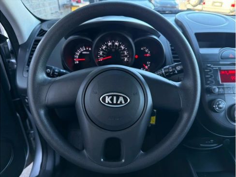 Used 2011 Kia Soul FWD image 14
