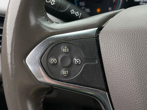 Used 2019 Chevrolet Traverse LT FWD image 22