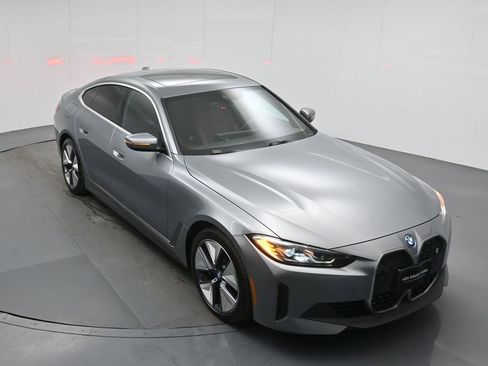 Used 2023 BMW i4 eDrive40 RWD image 40