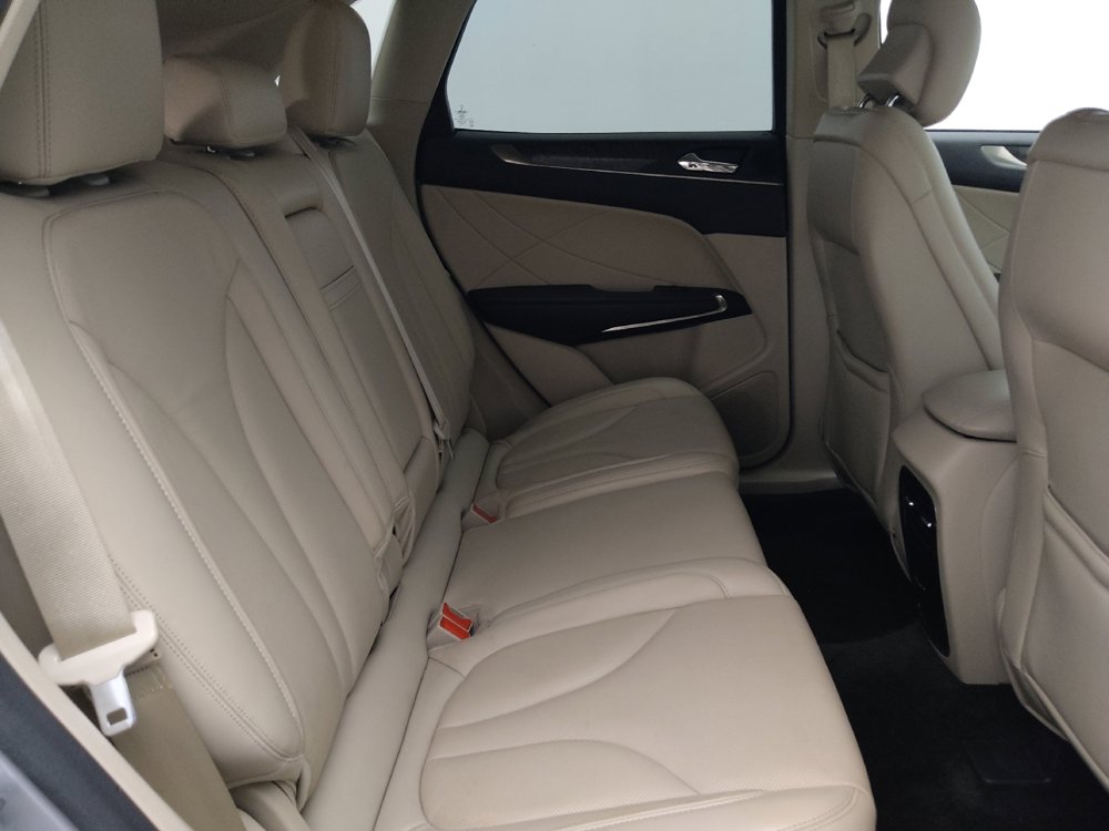 Used 2017 Lincoln MKC Reserve FWD image 19