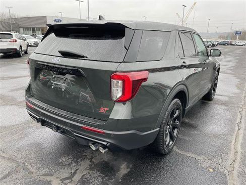 Certified 2022 Ford Explorer ST w/ Equipment Group 401A AWD/4WD image 9