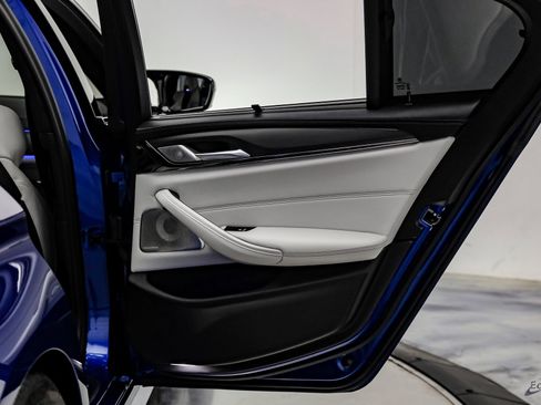 Used 2023 BMW M5 w/ Competition Package image 93