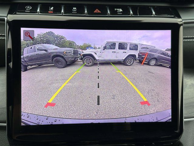 Used 2023 Jeep Grand Cherokee Limited AWD/4WD image 34
