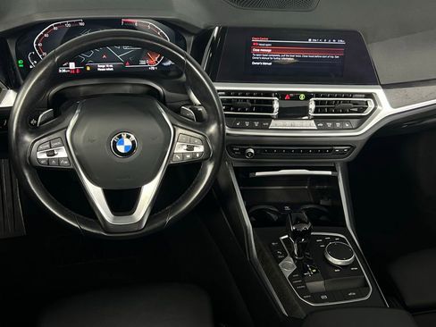 Used 2023 BMW 430i Convertible w/ Convenience Package image 17