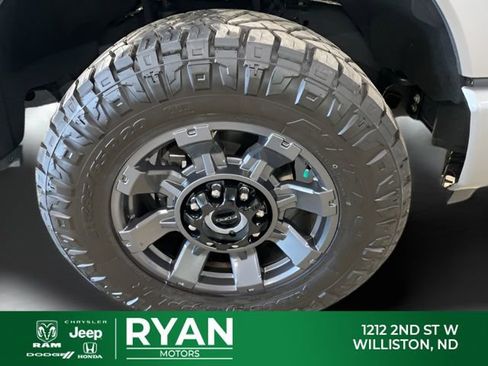 Used 2024 Ford F250 Lariat w/ Sport Appearance Package image 13